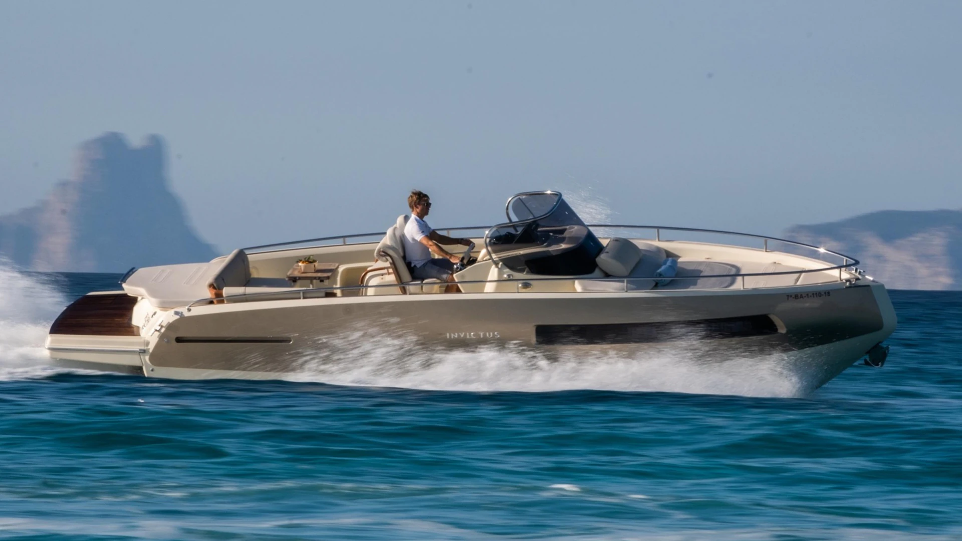 Invictus 280 GT